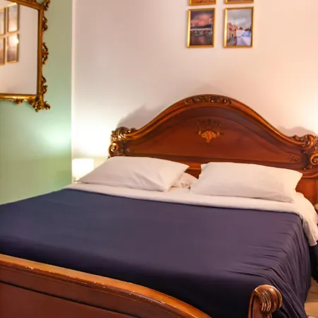 Epoche' 4* נאפולי