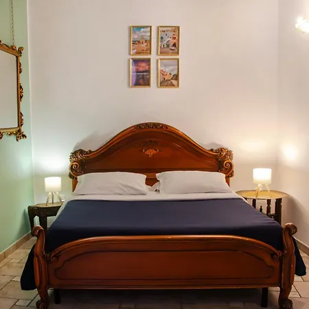 Bed & Breakfast Epoche' Naples