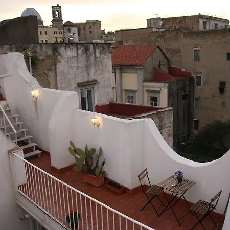 Bed and Breakfast Epoche' Νάπολη