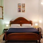 Bed & Breakfast Epoche' Neapel
